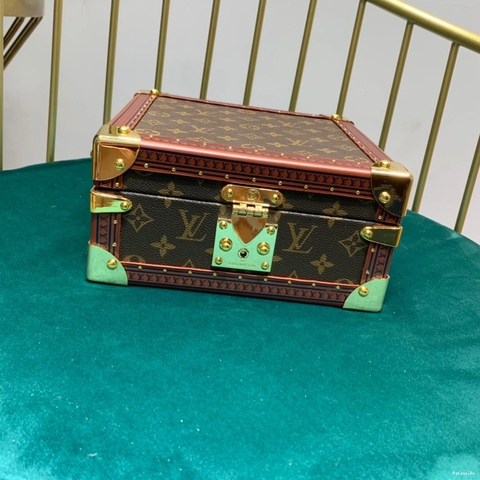LOUIS BOX JEWELRY VUITTON 0325